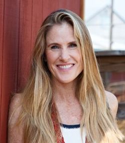 Nancy Freitas Lambert